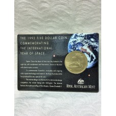 AUSTRALIA 1992 . FIVE 5 DOLLAR . COMMEMORATIVE COIN . YEAR OF THE SPACE . PLUS FREE BONUS ONE DOLLAR COIN
